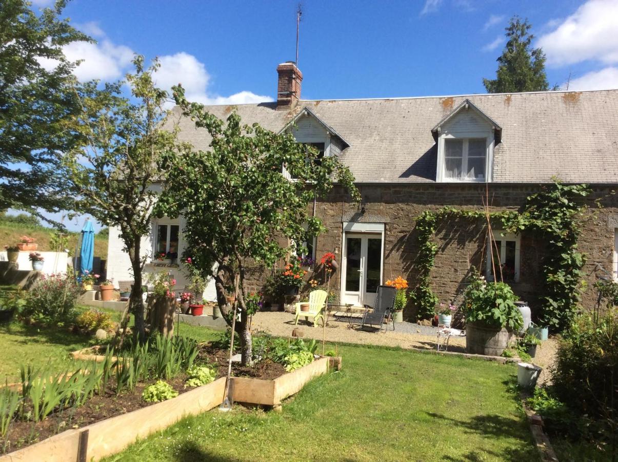 Le Chalange Bed & Breakfast Lapenty Exterior photo